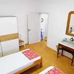 Center * פודגוריצה